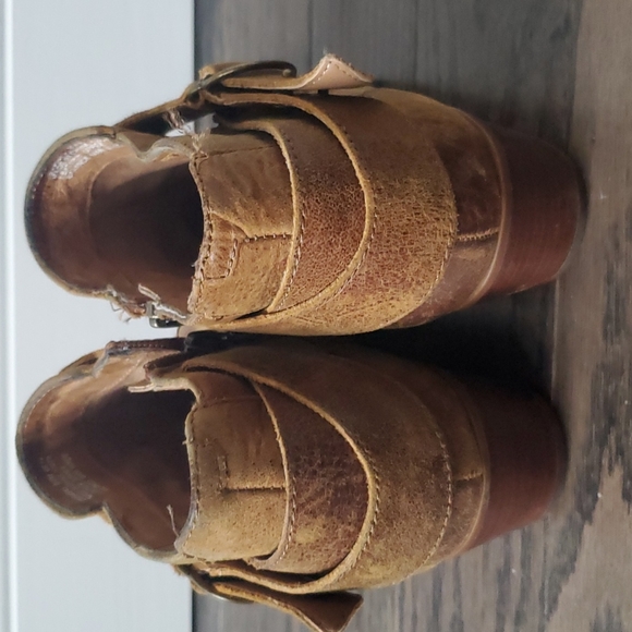 Clarks Artisan distressed ankle boots womens  size - Picture 8 of 11